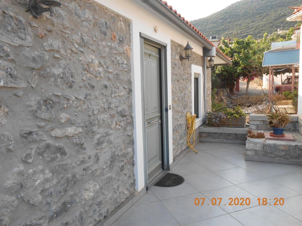Lakonian Home Ierakas Exterior photo